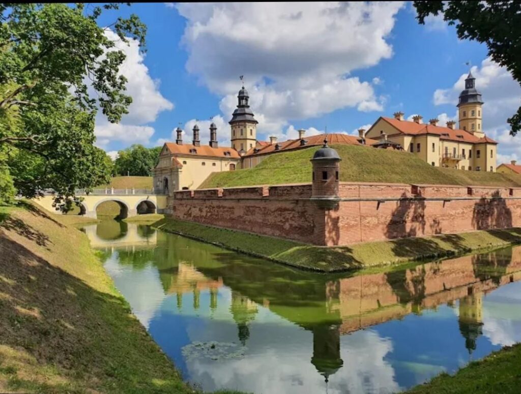 Экскурсии в Несвижский замок